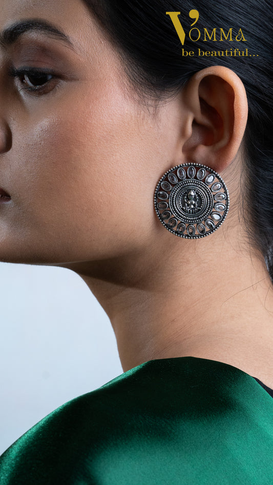Vomma Oxidized Round earrings