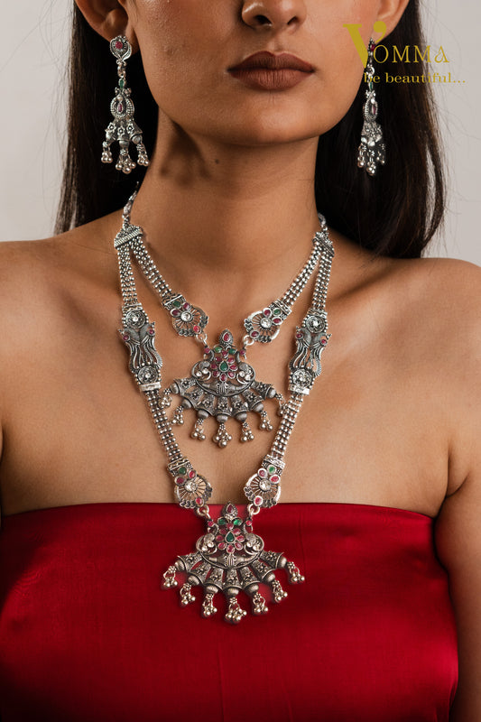 Vomma Double layered Long Necklace with Earrings