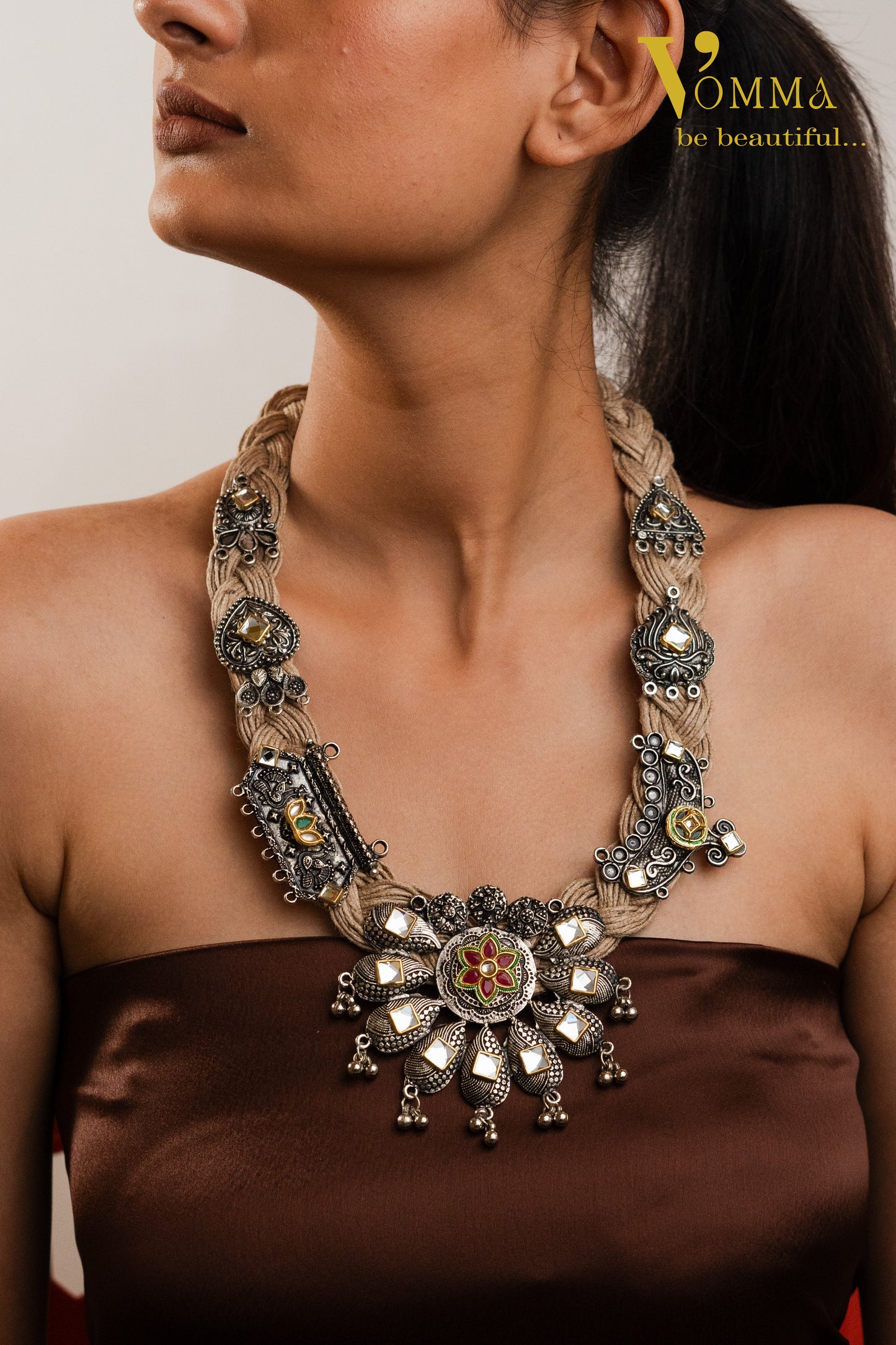 Vomma Long Jute Neckalce-Round pendant