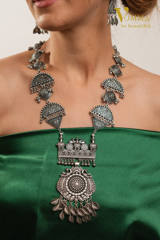 Vomma Long Oxidised necklace with Earrings