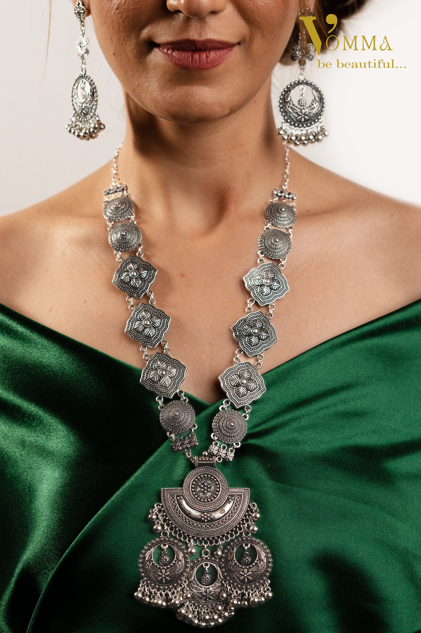 Vomma Oxidised Long Necklace with Earrings