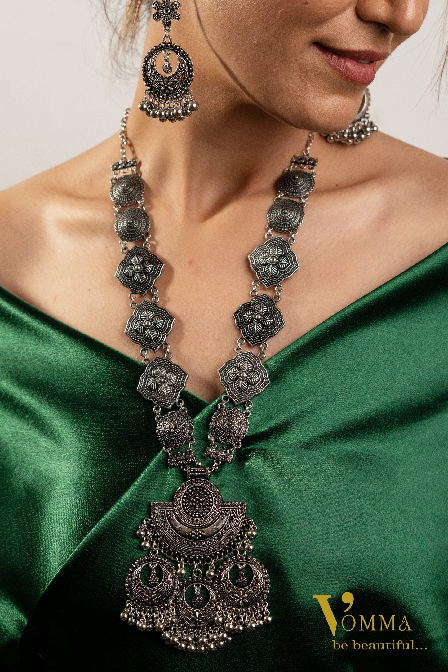 Vomma Oxidised Long Necklace with Earrings
