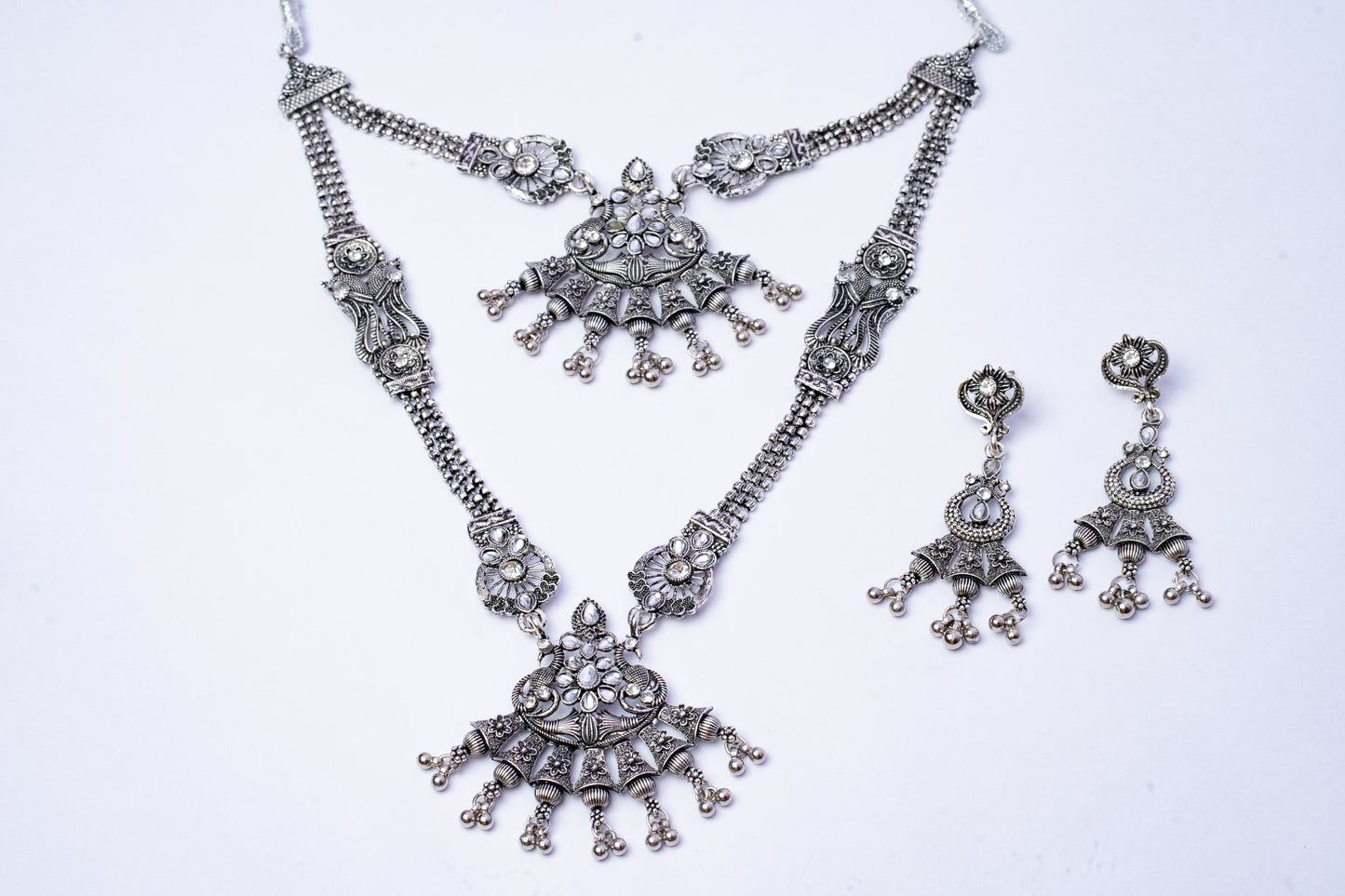 Vomma Double layered Long Necklace with Earrings