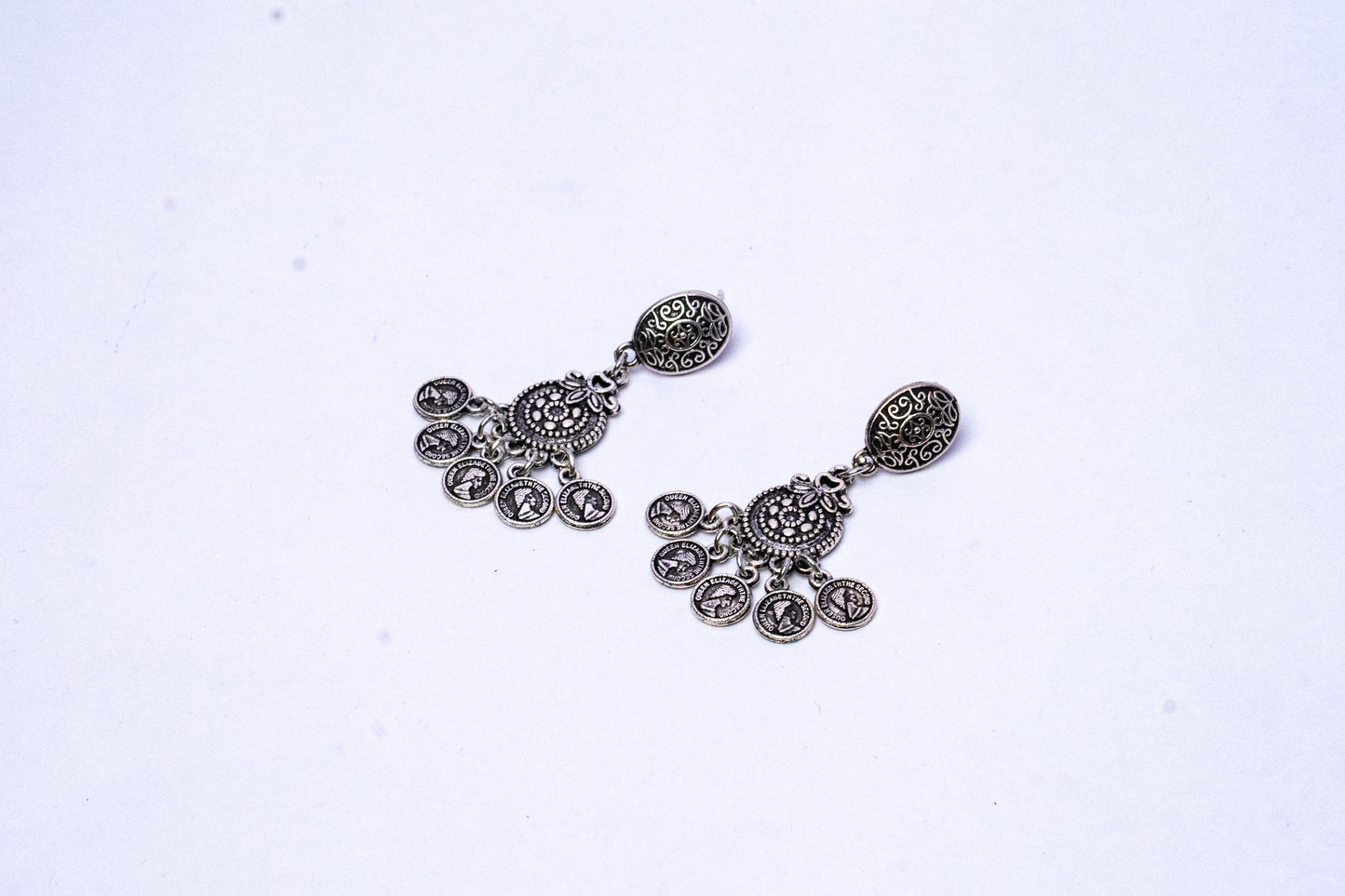 Vomma Choker necklace with earrings