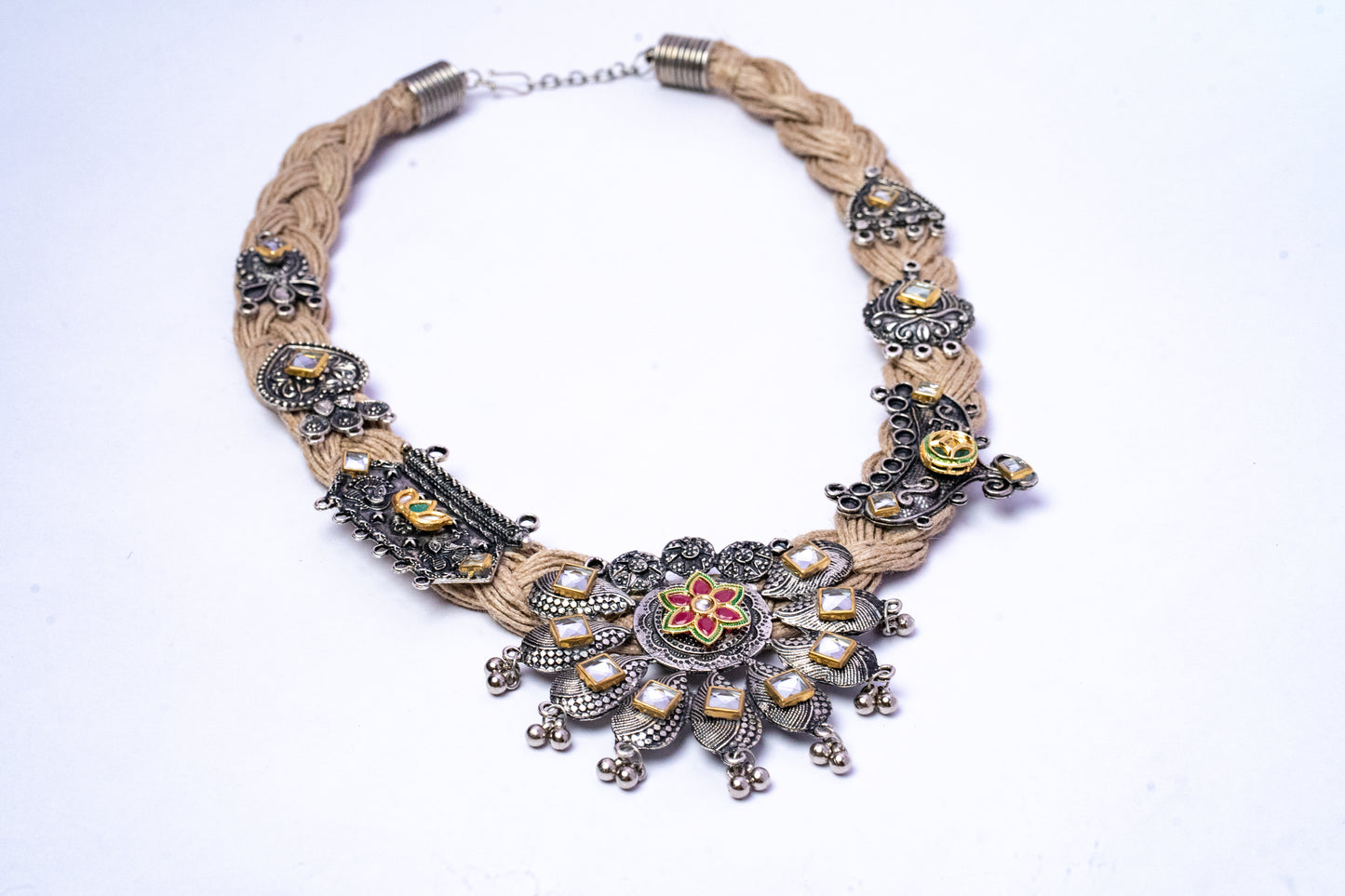 Vomma Long Jute Neckalce-Round pendant