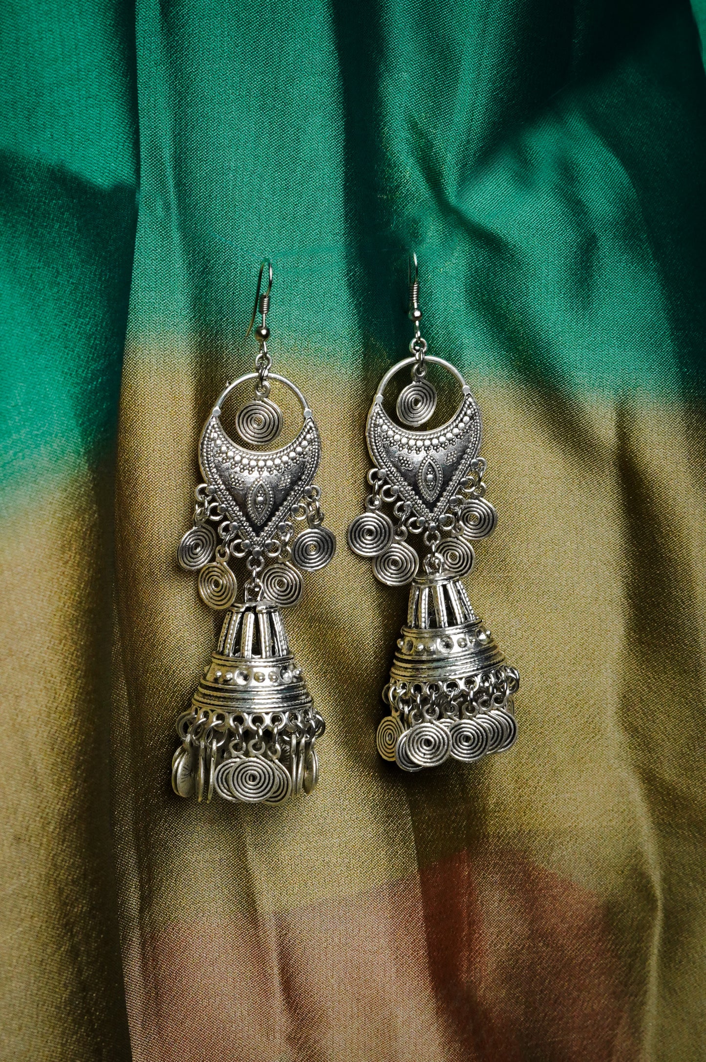Vomma Dangler earrings
