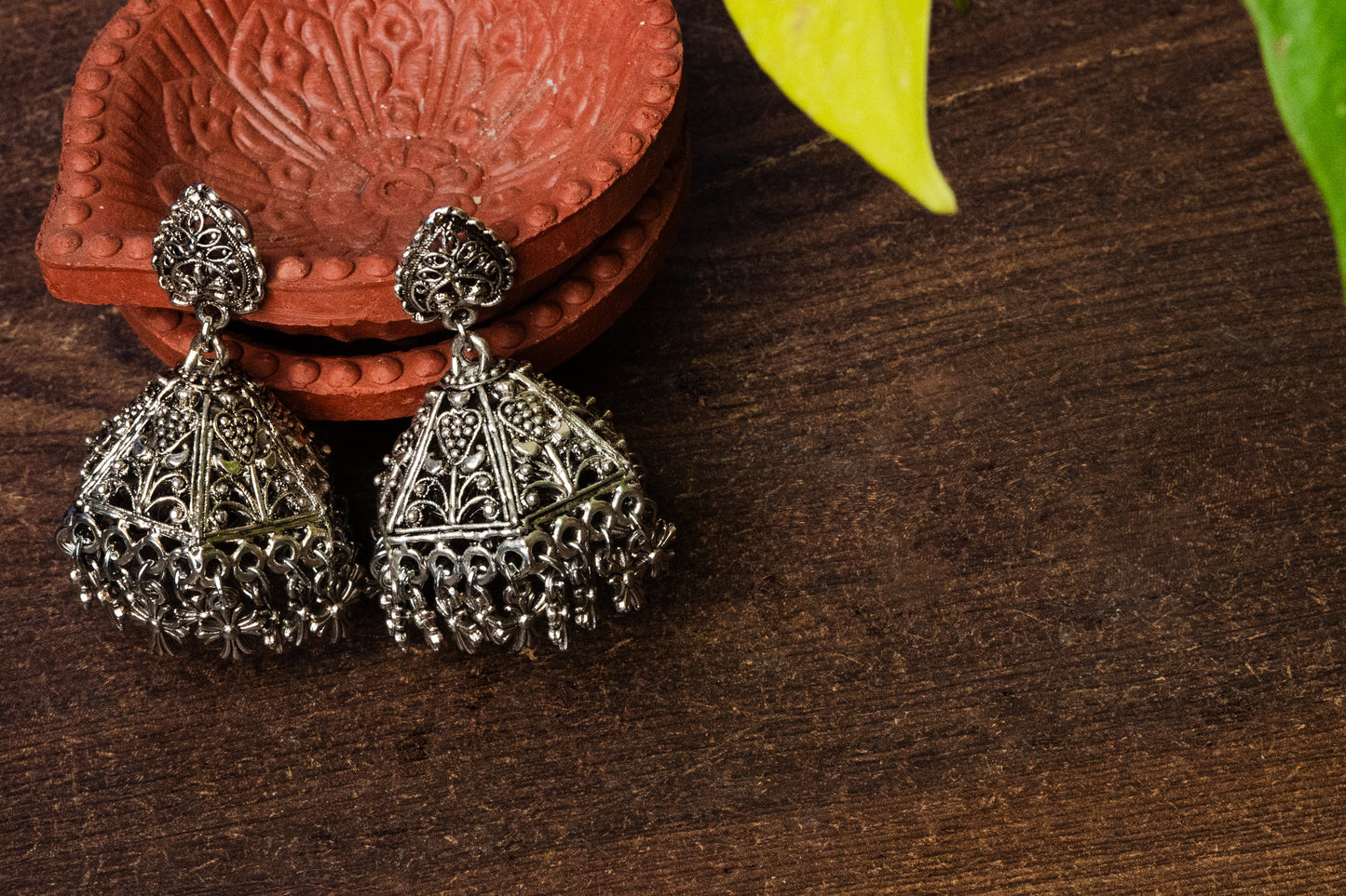Vomma Jhumka earrings