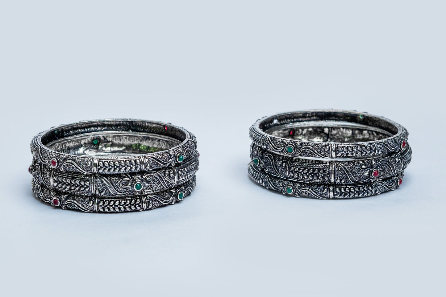 Textured red and green stone Bangle Set (Set of 6 )