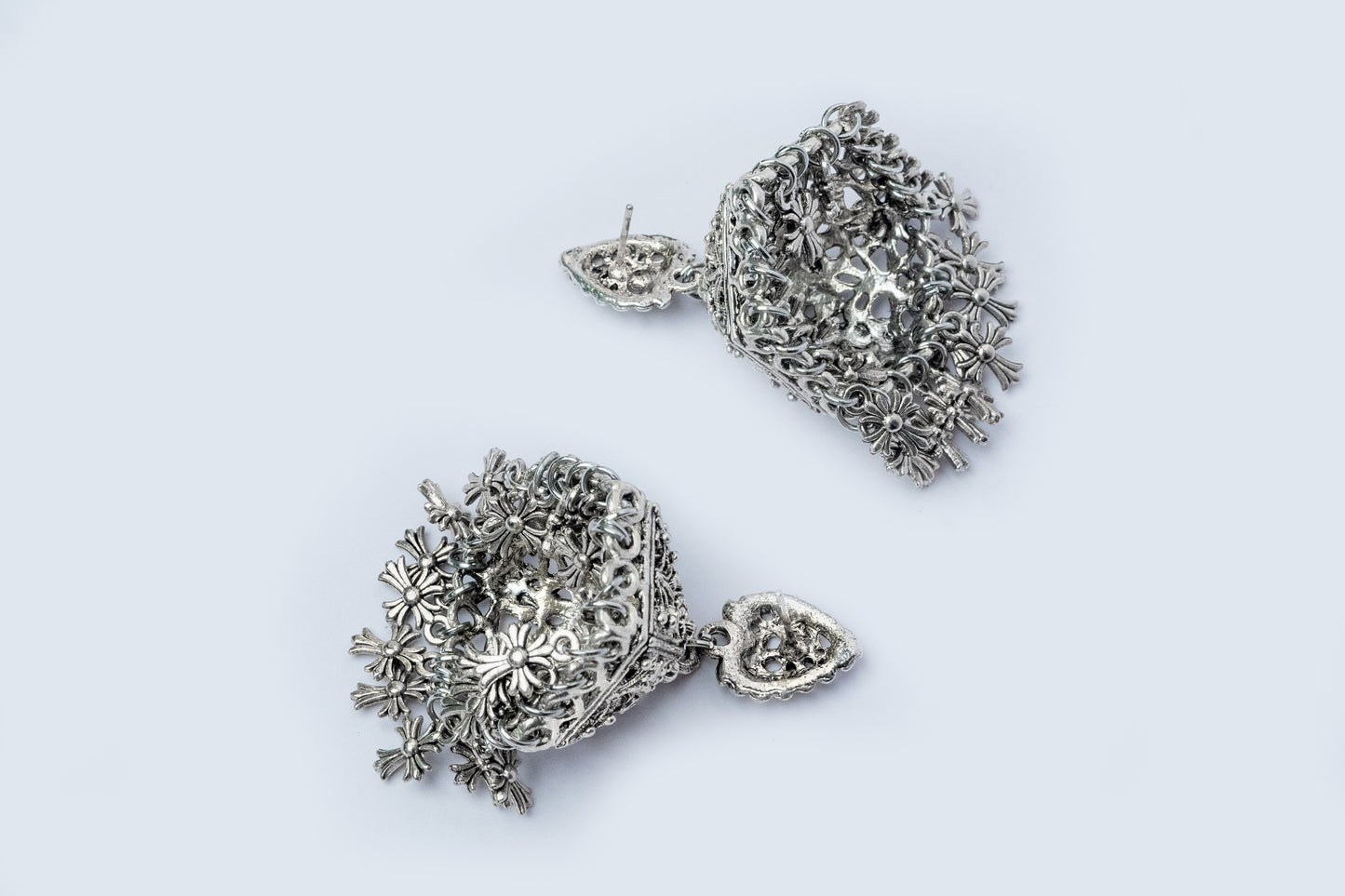 Vomma Jhumka earrings