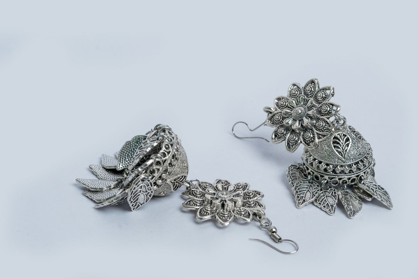 Vomma Floral Pattern Jhumki