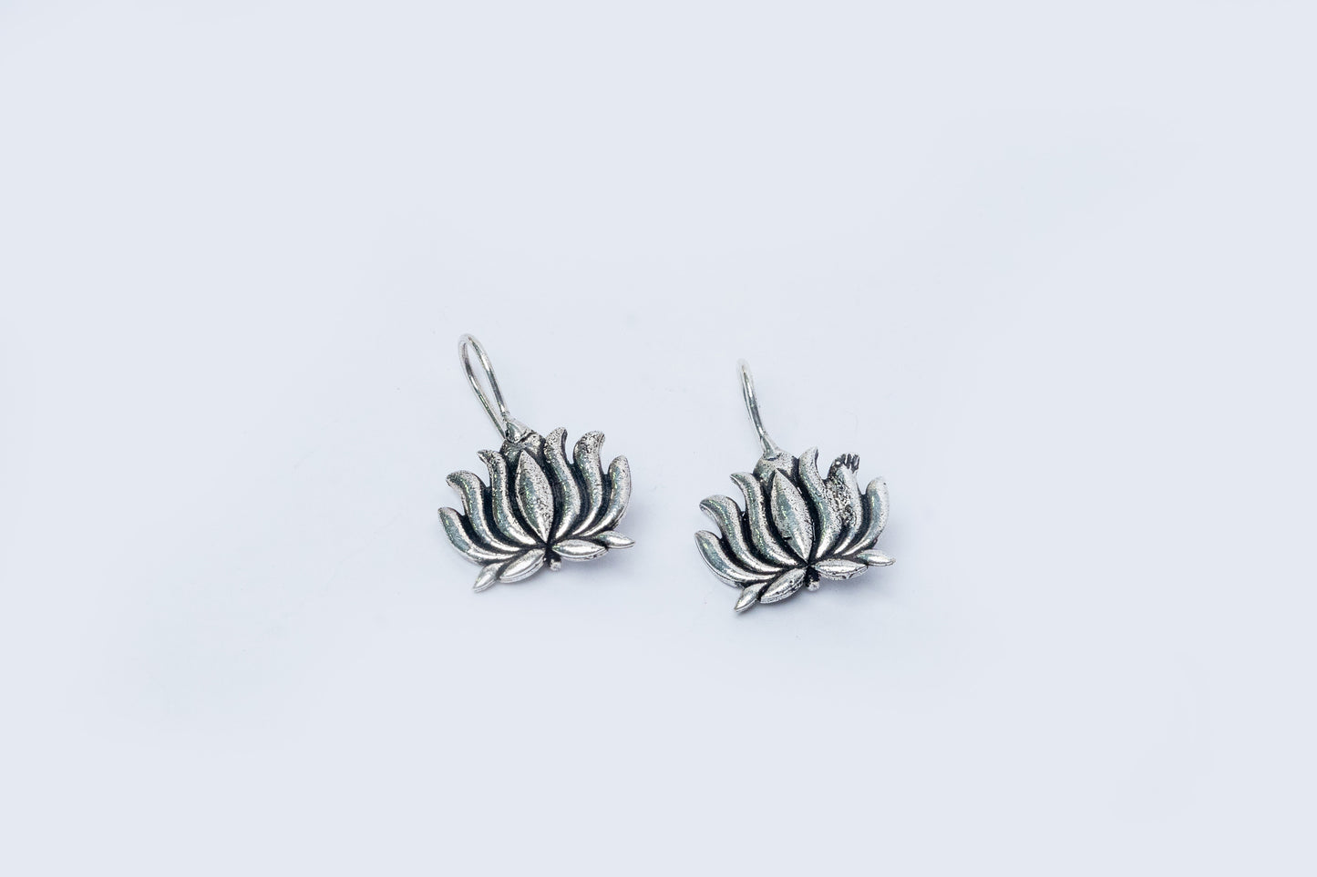Vomma Lotus Earrings