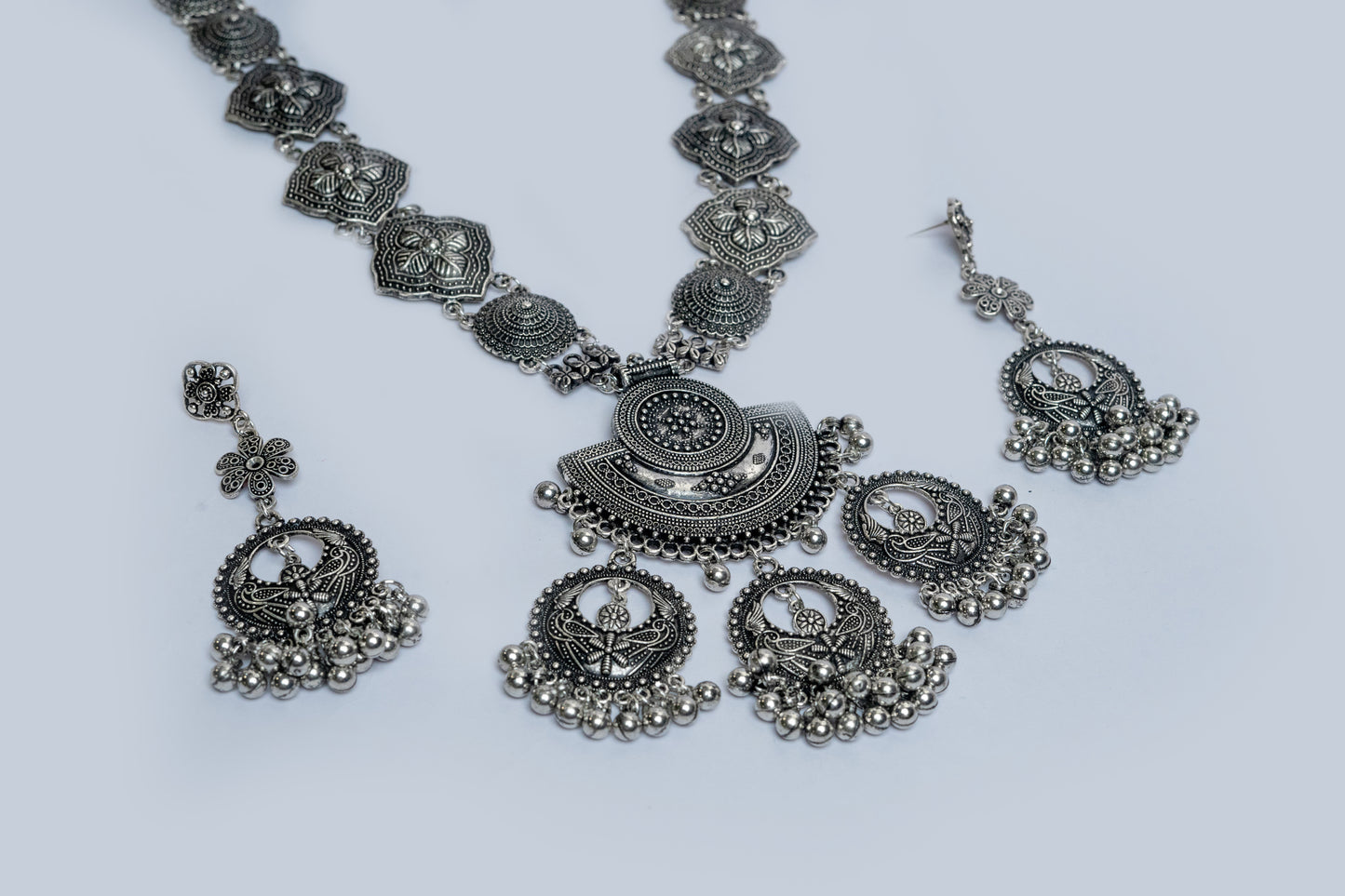 Vomma Oxidised Long Necklace with Earrings