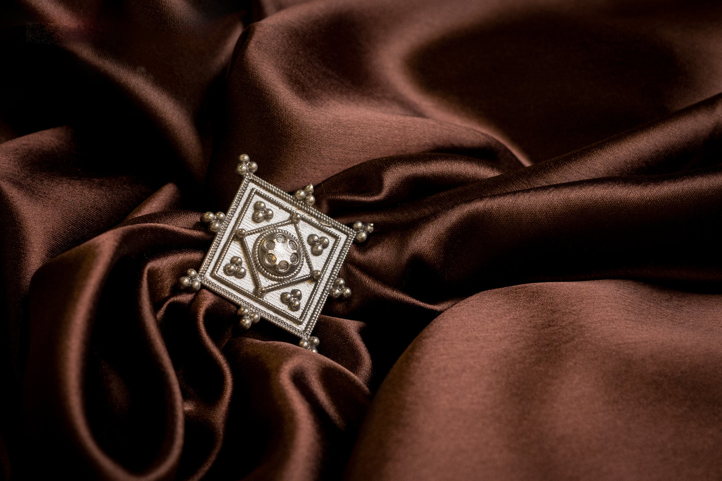 Square Oxidised ring