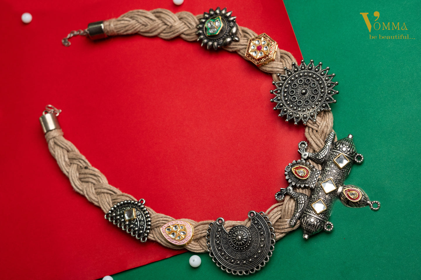 Vomma Jute ornamental Necklace